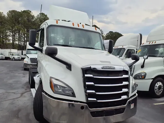 2019 FREIGHTLINER/MERCEDES NEW CASCADIA PX12664a2e39c3dd9bbb6a52e3d526cb5909d3b