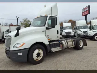2021 NAVISTAR INTERNATIONAL LT625 DAYCAB S/A