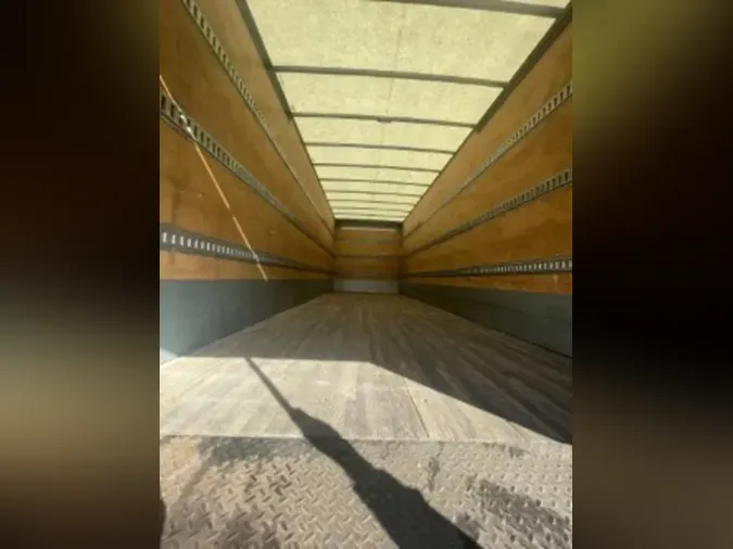 2020 FREIGHTLINER/MERCEDES M2 106