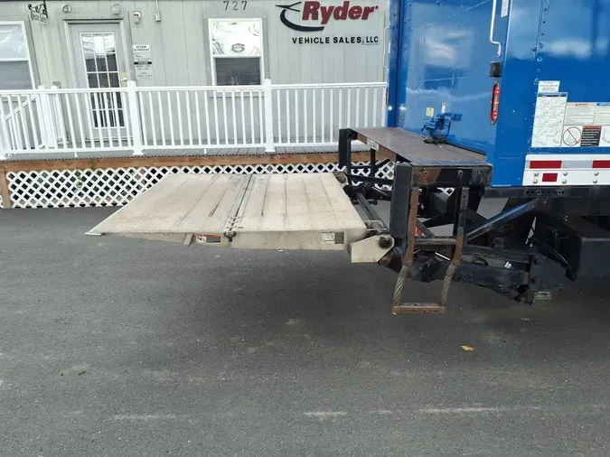 2018 FREIGHTLINER/MERCEDES M2 106