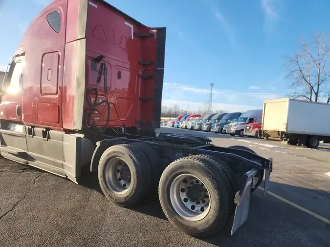 2020 Freightliner New Cascadia&reg;