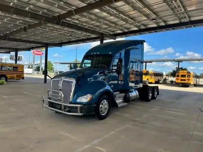 2022 Kenworth T680