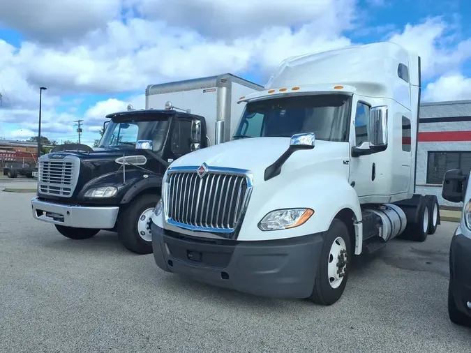 2019 NAVISTAR INTERNATIONAL LT625 SLPR CABa2edb99fad25077e3bbc4360fa92d7ce