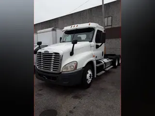 2016 Freightliner CASCADIA 125