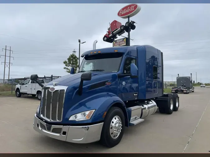 2022 Peterbilt 579
