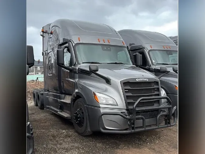 2024 FREIGHTLINER Cascadia 126