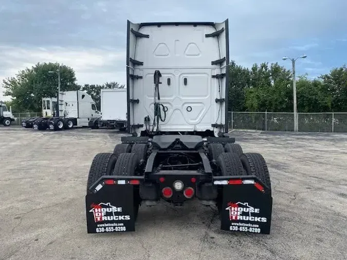 2021 Freightliner Cascadia