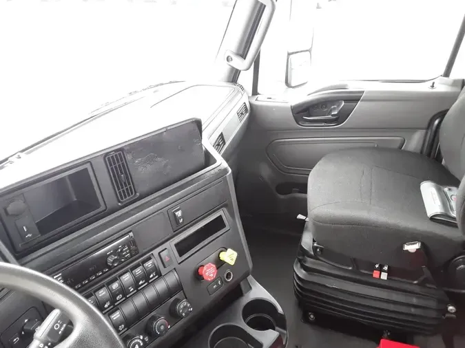 2020 NAVISTAR INTERNATIONAL LT625 DAYCAB T/Aa2f84507a3a171ca028c319641ed05de