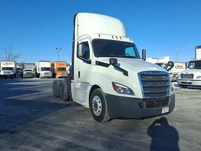 2019 FREIGHTLINER/MERCEDES NEW CASCADIA PX12664a2f9e398b33e758d0da75ad7aeff381a