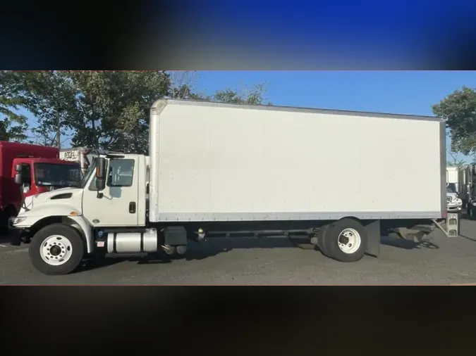 2018 NAVISTAR INTERNATIONAL 4300 LP