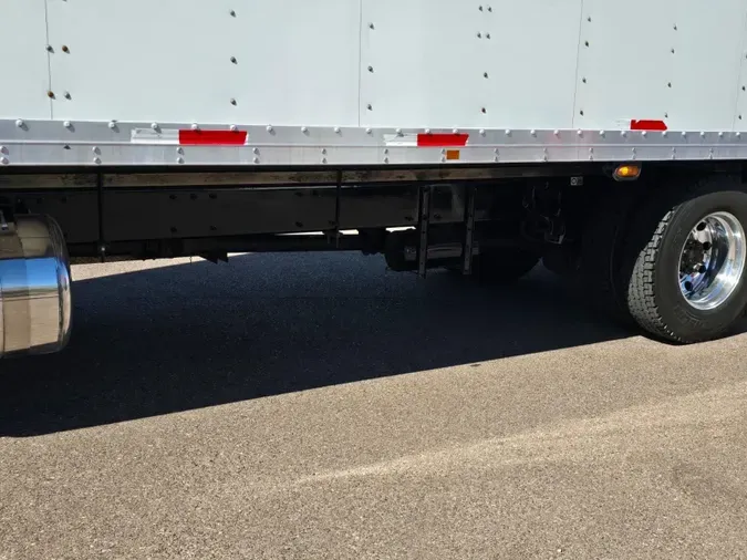 2019 Peterbilt 330