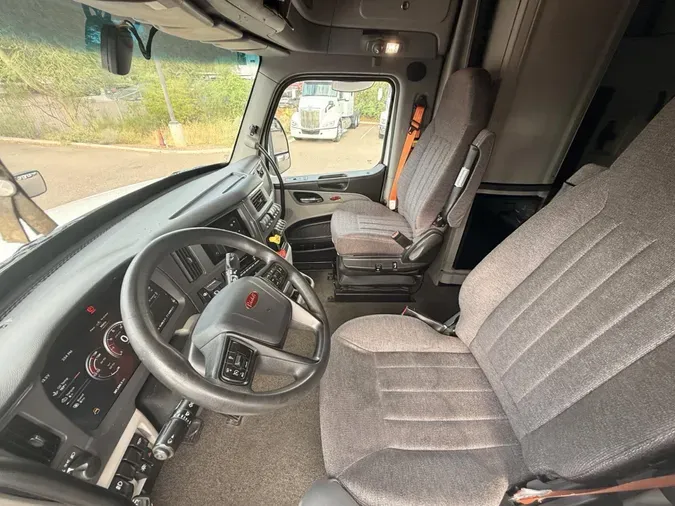 2023 Peterbilt 579a2fcdca7dfd12492073de7373171bf49