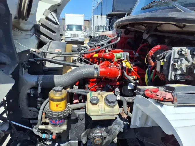 2017 FREIGHTLINER/MERCEDES M2 106