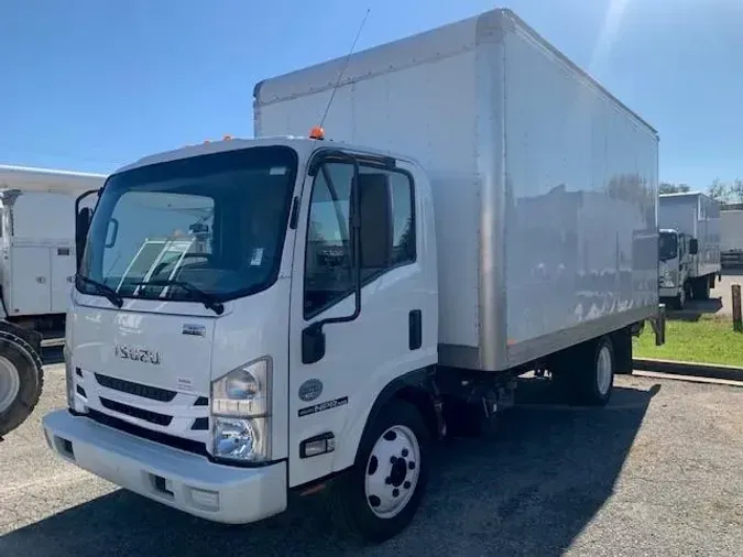 2022 Isuzu NPR-XD