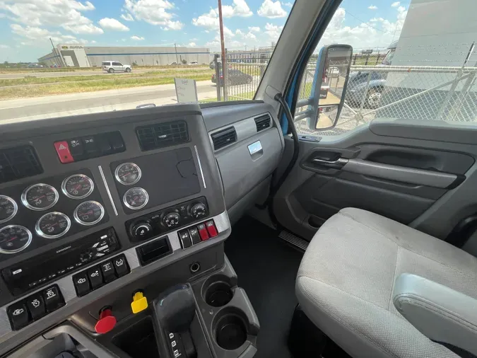 2015 KENWORTH T680