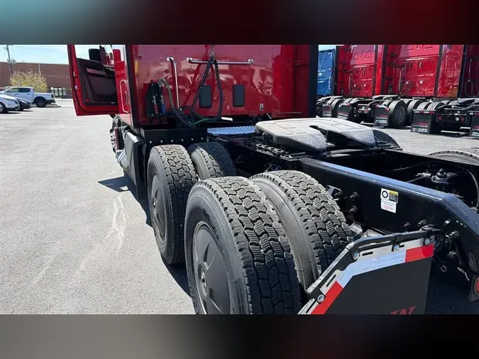2022 KENWORTH T680