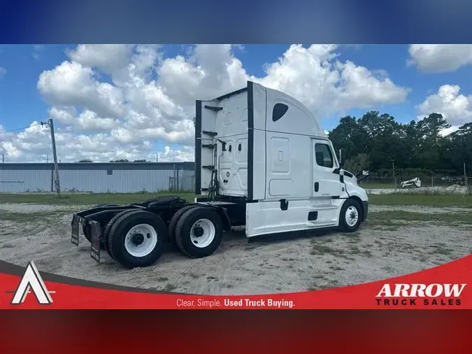 2021 FREIGHTLINER CA126