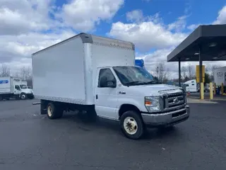 2017 FORD MOTOR COMPANY E450