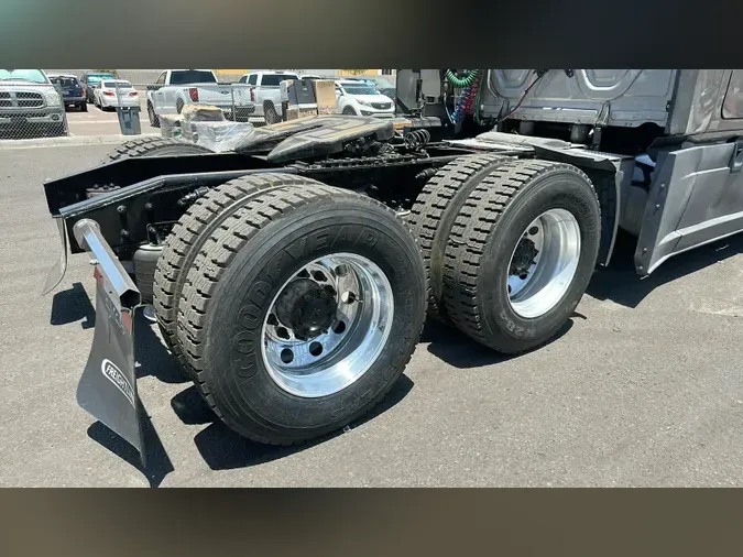 2021 Freightliner Cascadia
