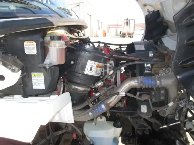 2015 FREIGHTLINER/MERCEDES M2 106