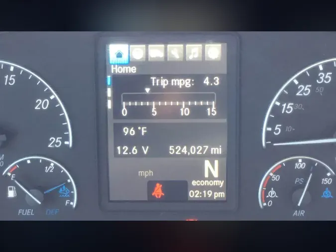 2020 Freightliner Cascadia 126