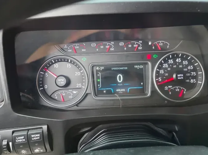 2020 NAVISTAR INTERNATIONAL LT625 SLPR CAB