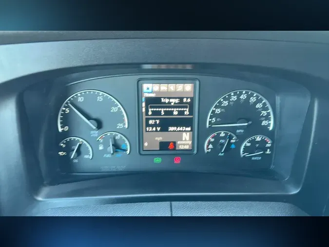 2024 Freightliner Cascadia 126a3185c73a3a073aa462f67498578551a