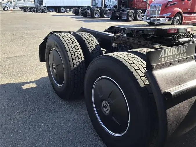 2023 KENWORTH T680a31abe021af6bf3a6089b007de8bb80a