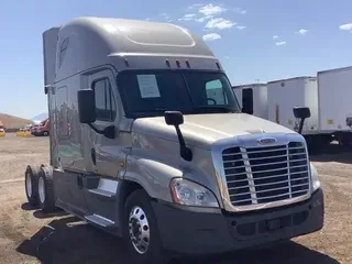 2017 FREIGHTLINER CASCADIA EVOLUTION