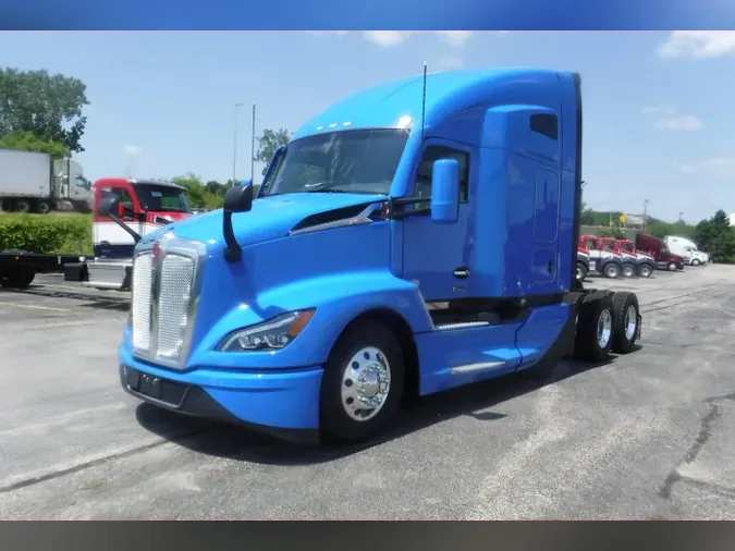 2025 Kenworth T680