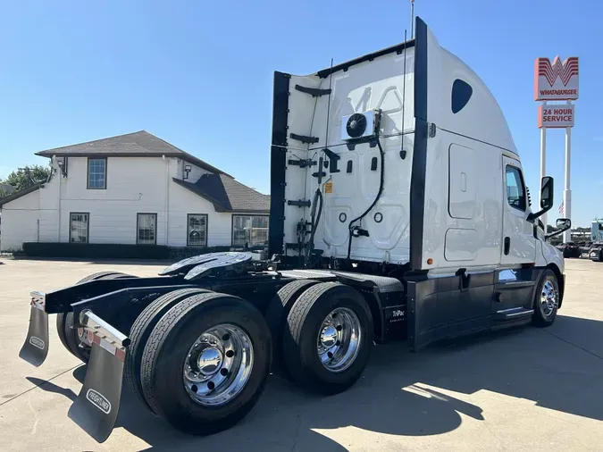 2020 Freightliner Cascadia