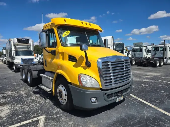 2019 FREIGHTLINER/MERCEDES CASCADIA 113a31ee633a5a6a9f67b04eee61819d04c