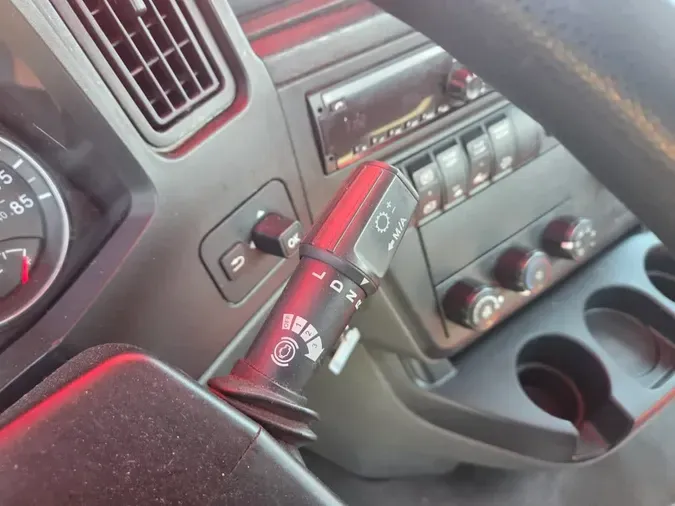 2019 NAVISTAR INTERNATIONAL RH613 DAYCAB S/A