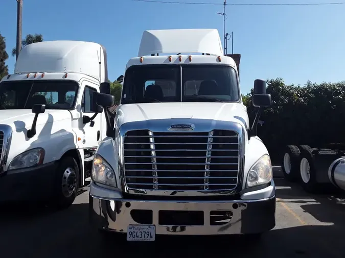 2018 FREIGHTLINER CASCADIA 125