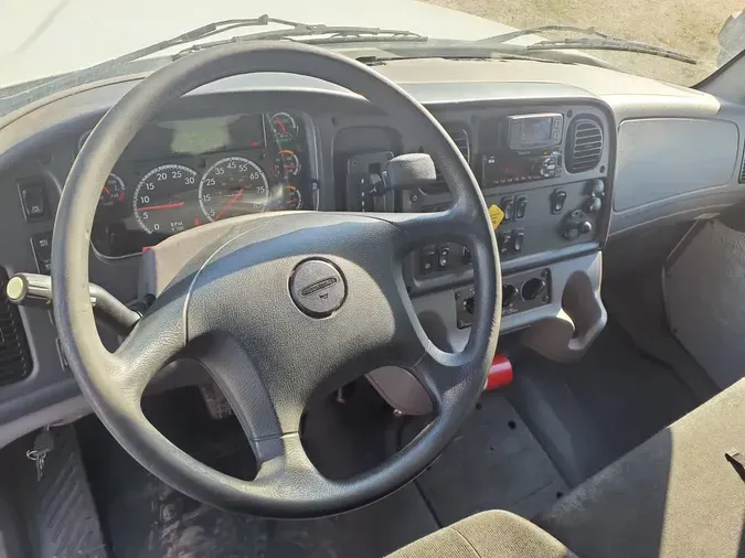 2019 FREIGHTLINER/MERCEDES M2 106