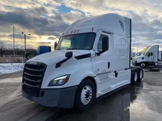 2020 Freightliner Cascadia