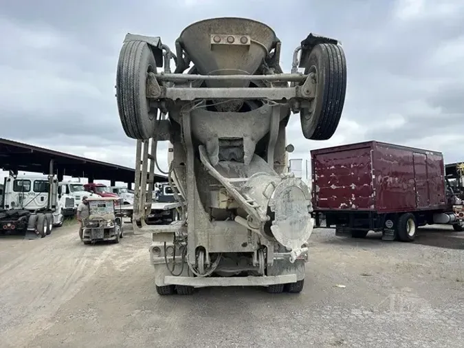 2017 FREIGHTLINER 114SD