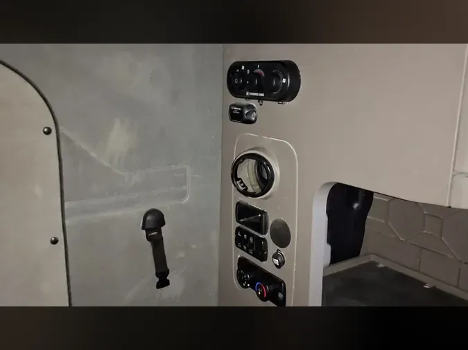 2020 FREIGHTLINER/MERCEDES CASCADIA 125