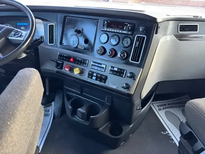 2022 FREIGHTLINER Cascadia 126a329c52cc6eef8080080ebe286212767