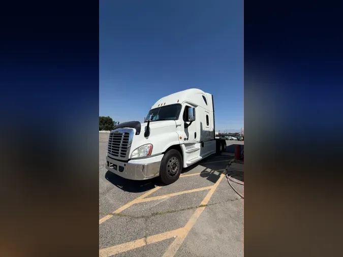 2018 FREIGHTLINER/MERCEDES CASCADIA 125a329d1be4696a0b008b352ec914482eb