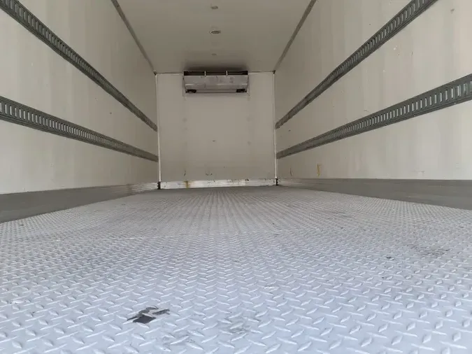2021 FREIGHTLINER M2 106