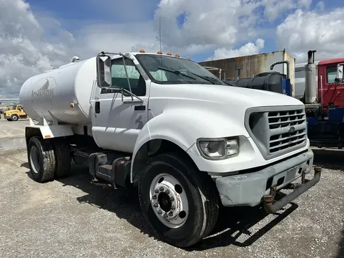 2000 FORD F650 SD