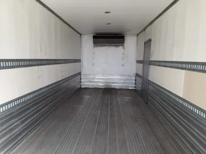 2019 FREIGHTLINER/MERCEDES M2 106