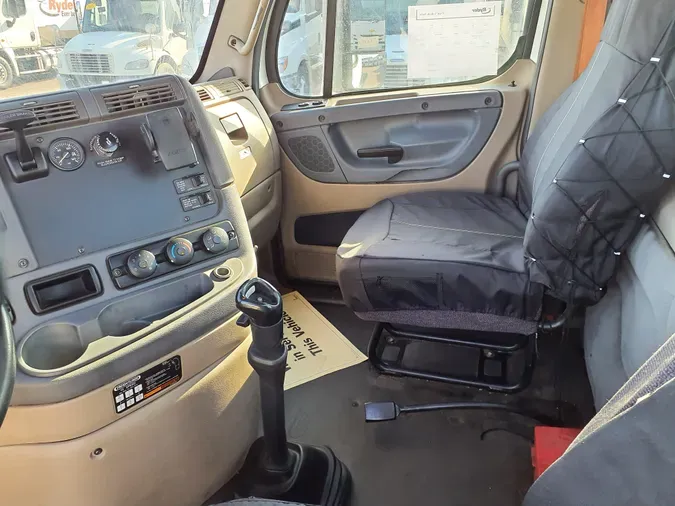 2017 FREIGHTLINER/MERCEDES CASCADIA 125