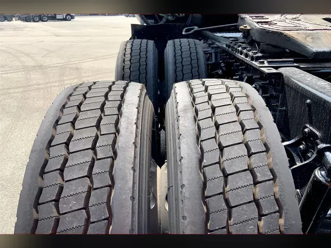 2022 INT LT625 6x4