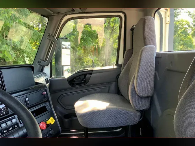 2020 INT LT625 6x4