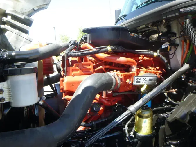 2020 International LT625