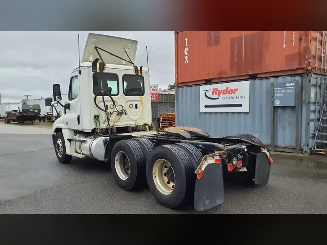2019 FREIGHTLINER/MERCEDES CASCADIA 125