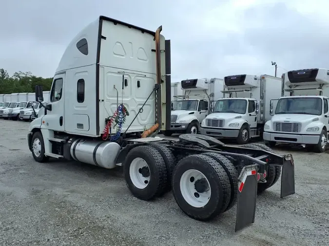 2020 FREIGHTLINER CASCADIA 125