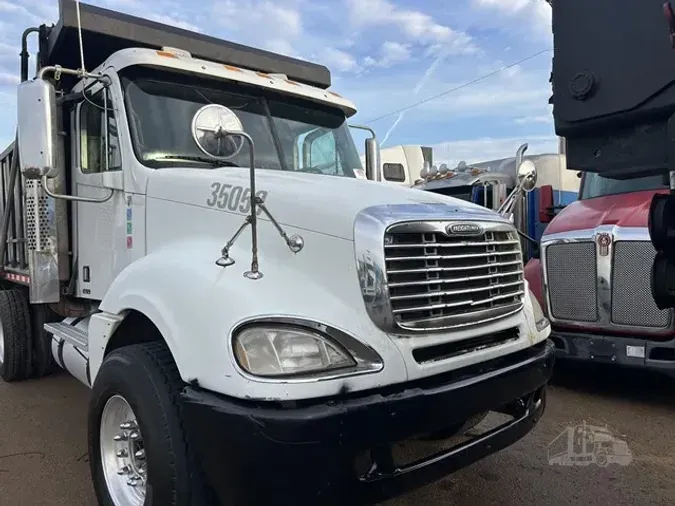 2012 FREIGHTLINER COLUMBIA 120